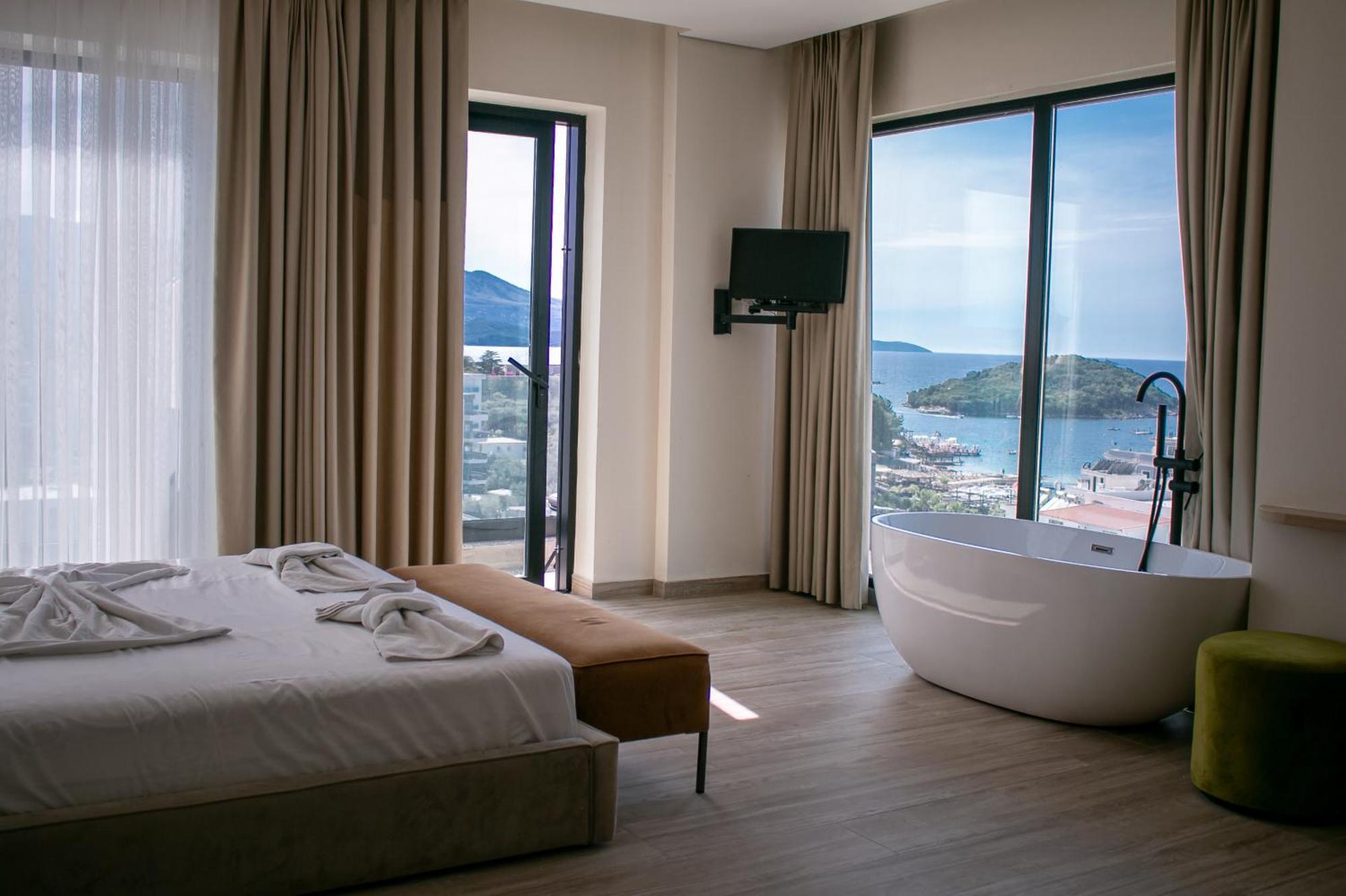 La Luna Hotel คซามิล ภายนอก รูปภาพ
